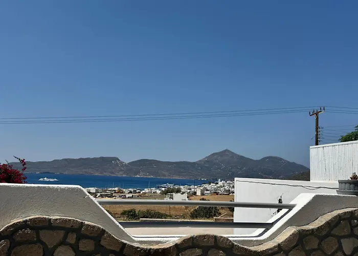 Christos Rooms Milos
